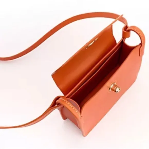 Dooney & Burke Sweety Leather Pinky Bag (NEW WITH TAG) - Picture 5 of 17